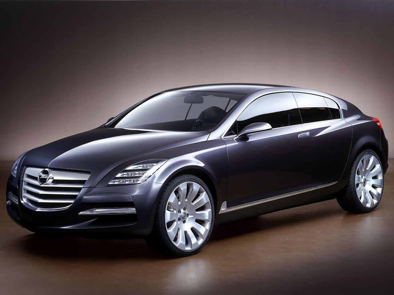 Opel Insignia Concept 2003 001.jpg